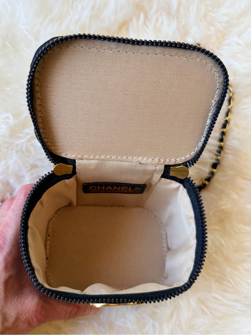 Fashion Chanel Mini Black PU Leather Ball Box Bag. NEW in Chanel (Damaged) Box - Picture 12 of 15
